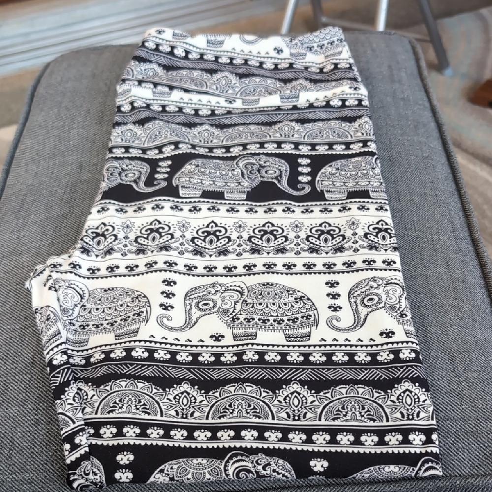 Black and White Elephant LuLaRoe Leggings